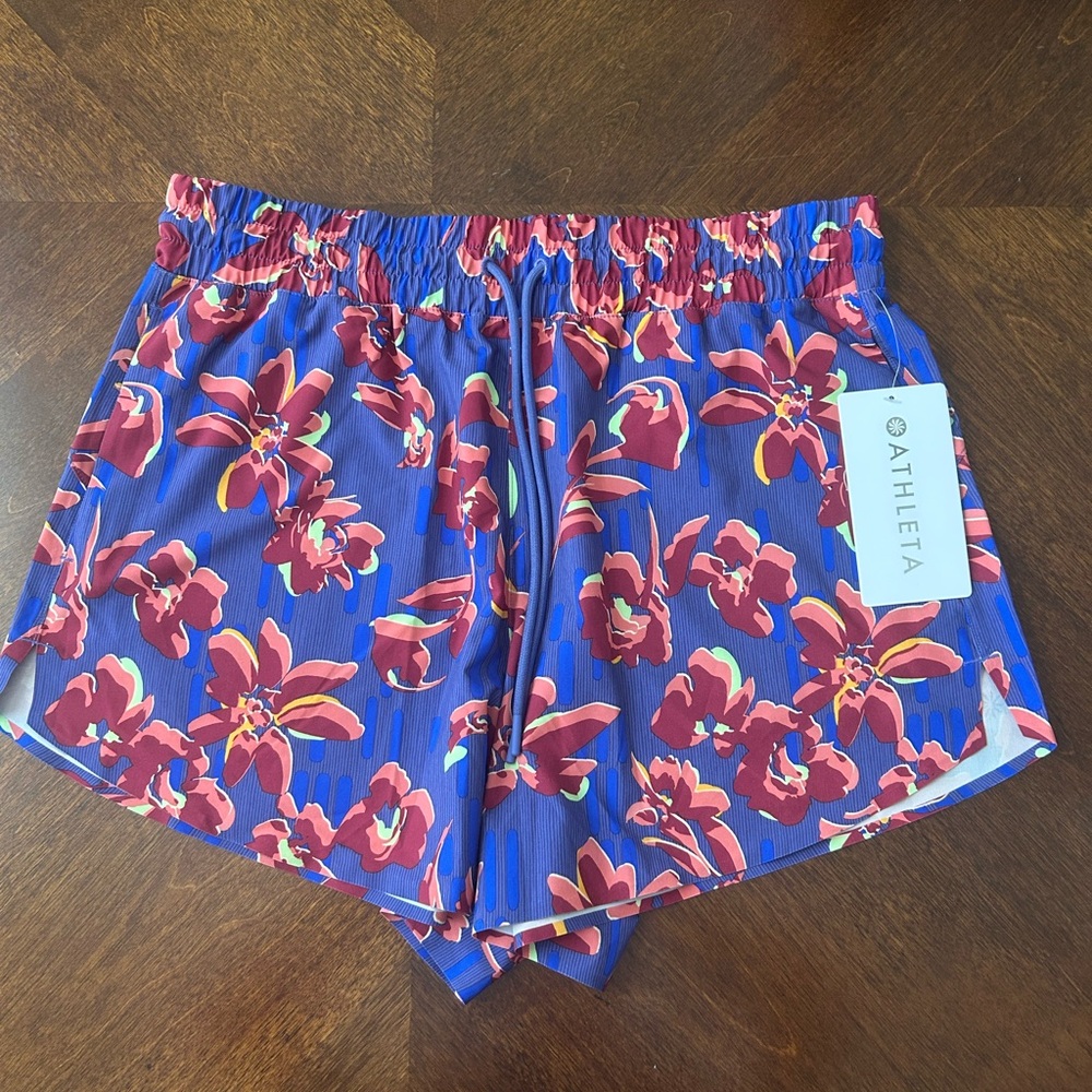 Athleta Women’s Crossroads Athletic Shorts Vibrant Design